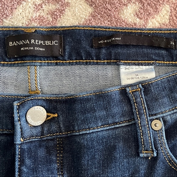 Banana Republic Denim - Banana Republic Mid-Rise Skinny Jeans